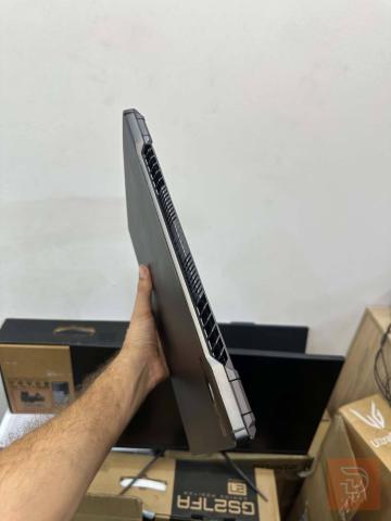 لابتوب ASUS ROG ZEPHYRUS G15 مستعمل للبيع في نينوى