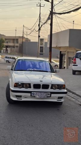 سيارة موديل 1992