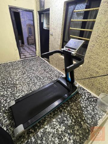 جهاز جري نظيف جداً مستعمل للبيع في بغداد