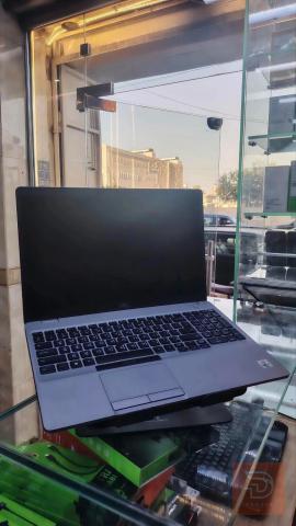 Dell Latitude 5511 مستعمل للبيع في نينوى