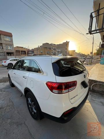 كيا سورنتو 2018 نظيفة للبيع في بغداد