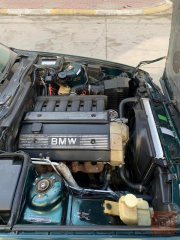 BMW موديل 95 لون أخضر زيتوني للبيع في كركوك