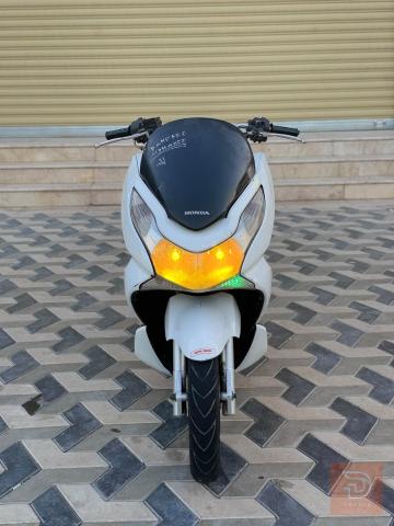 دراجة PCX جيل أول ياباني جديد للبيع في بغداد