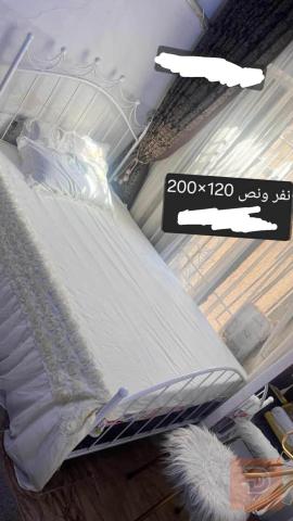 سرير ودوشك مستعمل للبيع في بغداد