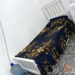 جرابي خشب تركي نظيفة مستعمل للبيع في بغداد