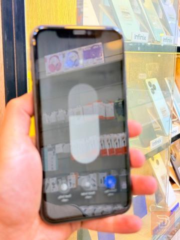 أيفون 11 ذاكرة 128 غيغا مستعمل للبيع في بغداد
