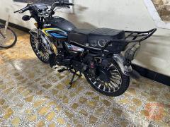 سيفان 5 كير 200cc مستعمل للبيع في بغداد