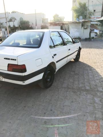 بيجو 405 نظيفة 2010 للبيع في بغداد