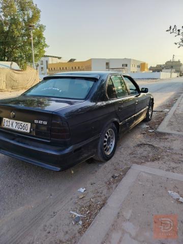 بي ام 525 أسود للبيع في النجف الأشرف