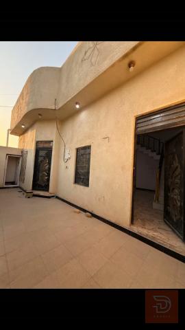 دار سكن طابقين مساحة 120م للبيع في البصرة