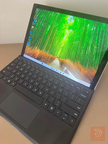 Microsoft Surface Pro 7+ Plus i7 16GB 1TB مستعمل للبيع في بغداد