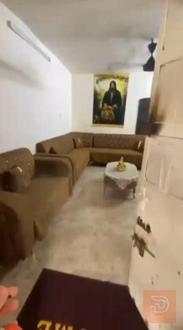 ديوان خشب عراقي نظيف جدا مستعمل للبيع في بغداد