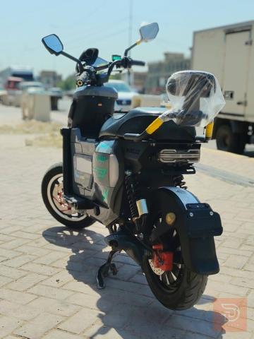 دراجة شحن F3 مع 5 بطاريات