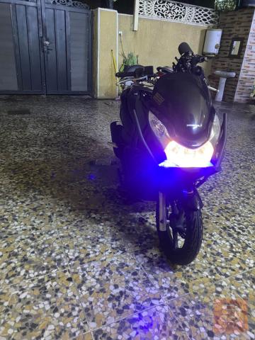هوندا دراجة PCX جيل اول ياباني مستعمل للبيع في بغداد