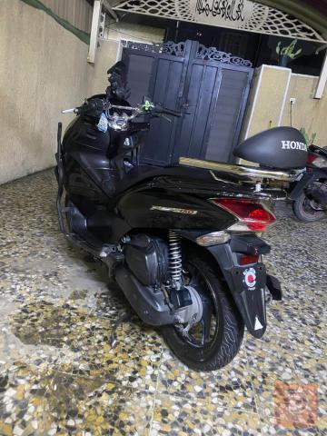 هوندا دراجة PCX جيل اول ياباني مستعمل للبيع في بغداد