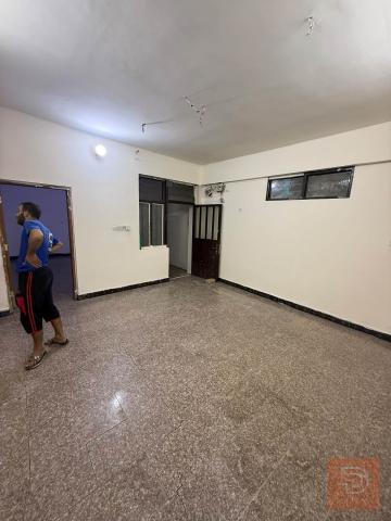 شقه طابق ارضي في الاعظميه للايجار في بغداد