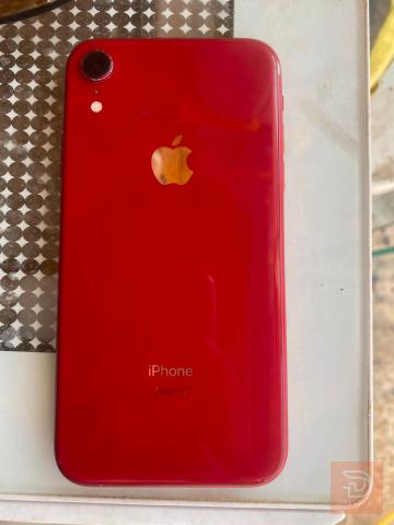 ايفون XR احمر 128 غيغا مستعمل للبيع في بغداد