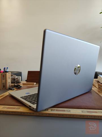 لابتوب HP 250 G10 مستعمل نظيف جداً Silver للبيع في نينوى