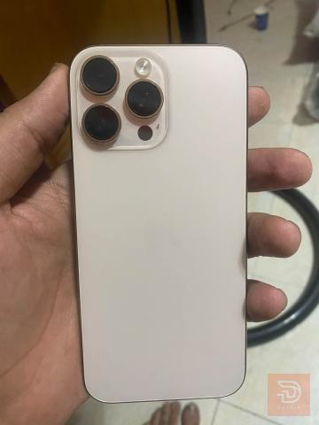 ايفون 16 pro max مساحة 256 مستعمل للبيع في بغداد