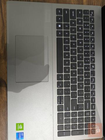 Dell Vostro 5620 بمواصفات i7 الجيل 12 للبيع في بغداد