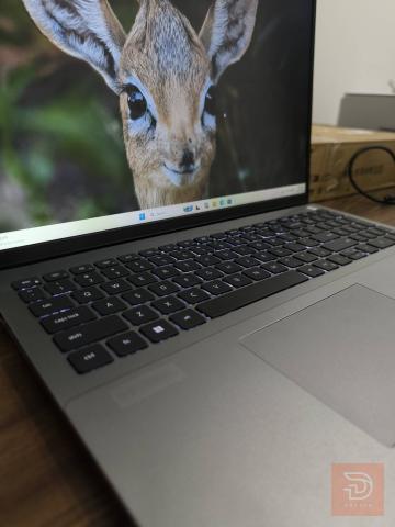 Dell Vostro 5620 بمواصفات i7 الجيل 12 للبيع في بغداد