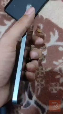 Poco f6 بذاكرة 512 جيجا مستعمل للبيع في البصرة