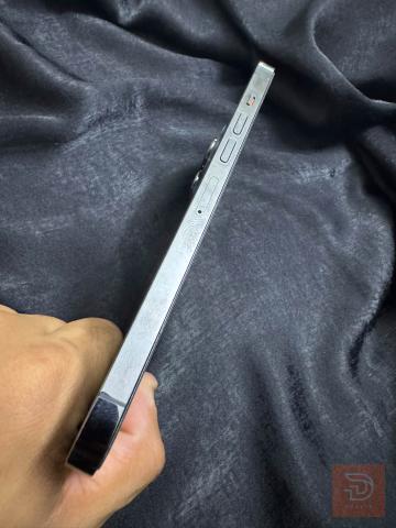 أيفون 13 pro max نظيف مستعمل للبيع في بغداد