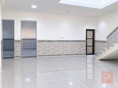 بيت للبيع في الخمسة كيلو مساحة 240 متر
