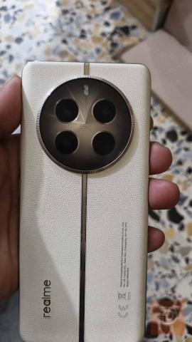 ريلمي 12 برو 5G مستعمل للبيع في بغداد