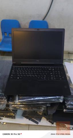 لابتوب DELL Latitude 5590 جيل ثامن للبيع في بغداد
