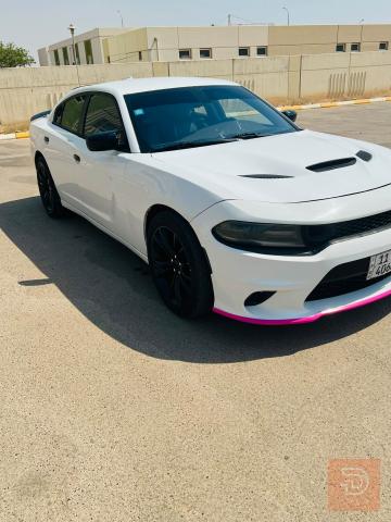 دوج تشارجر وجبة جديدة 2016 للبيع في بغداد