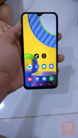 جهاز M31 ذاكرة 128 و رام 8 للبيع في نينوى