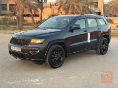 جيب بلاك توب موديل 2018 للبيع في بغداد