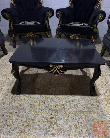 أثاث ومفروشات