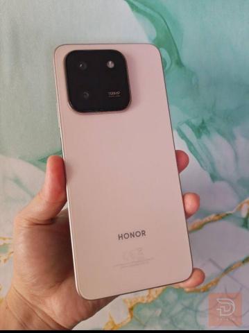 هاتف HONOR X7d بذاكرة 256GB جديد للبيع في بغداد