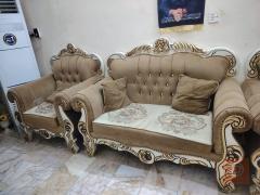 10 مقاعد تركي نظيف مستعمل للبيع في بغداد