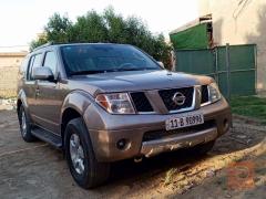 نيسان باثفندر 2006 LE للبيع في بغداد