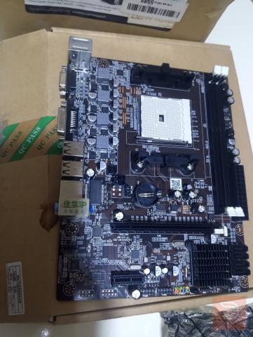 لوحة أم AMD FM2 / FM2+ للبيع في نينوى
