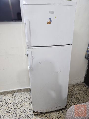 ثلاجة بيكو مستعملة للبيع في بغداد