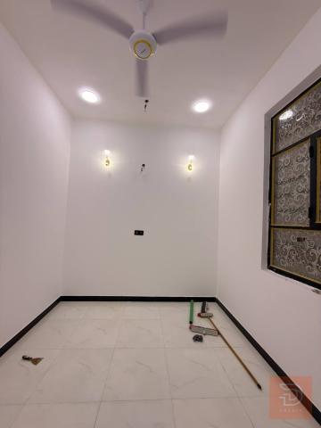 دار مساحة 105 متر مربع للبيع في البصرة
