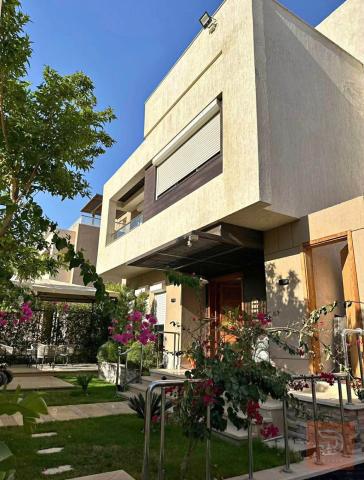 فيلا أرضي وأول وثاني بجانب أوبن اير مول للبيع في السليمانية