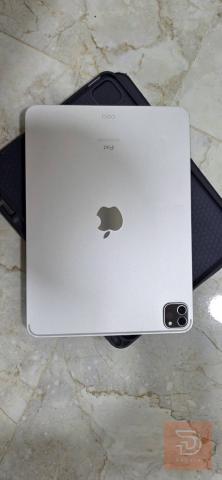 ابل iPad Pro M1 مساحة 256 مستعمل للبيع في بغداد