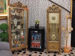 تخم وطبلات وفاترينا وساعة للبيع في بغداد