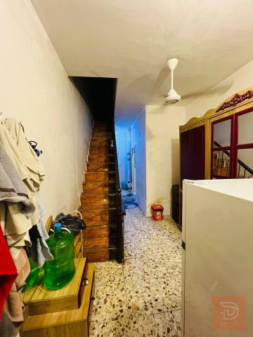 مشتمل في شعب - عرض شارع 15 للبيع في بغداد