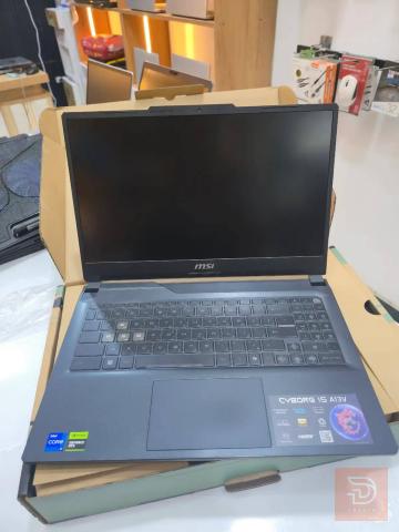 MSI Cyborg 15 A13VF-853AE مستعمل للبيع في بغداد