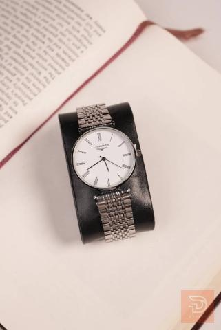 ساعة LONGINES رجالي فضي وأزرق فضي × أزرق للبيع في بغداد