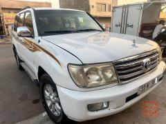 تويوتا لاندكروزر 2004 صبغ عام للبيع في بغداد