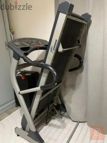 جهاز جري منزلي مع سماعات بلوتوث يتحمل ١٦٠كيلو للبيع في بغداد