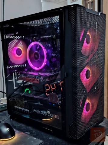 كيس كمبيوتر بمواصفات Intel Xeon black للبيع في نينوى