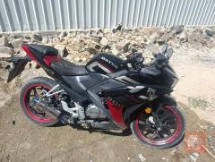 دراجة RR200 مع سويجات وبصمات مستعمل للبيع في بغداد